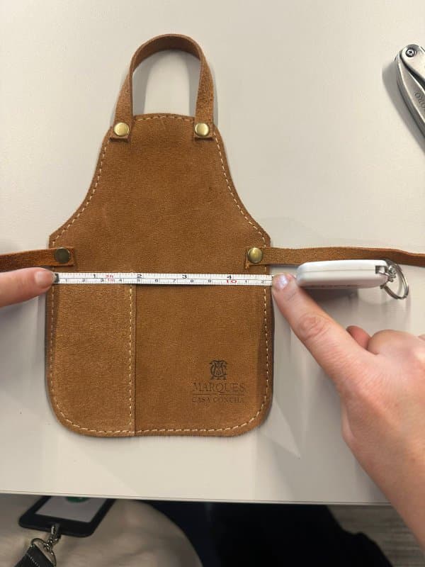 MINI PECHERA BÁSICA PARA VINO GRABADA